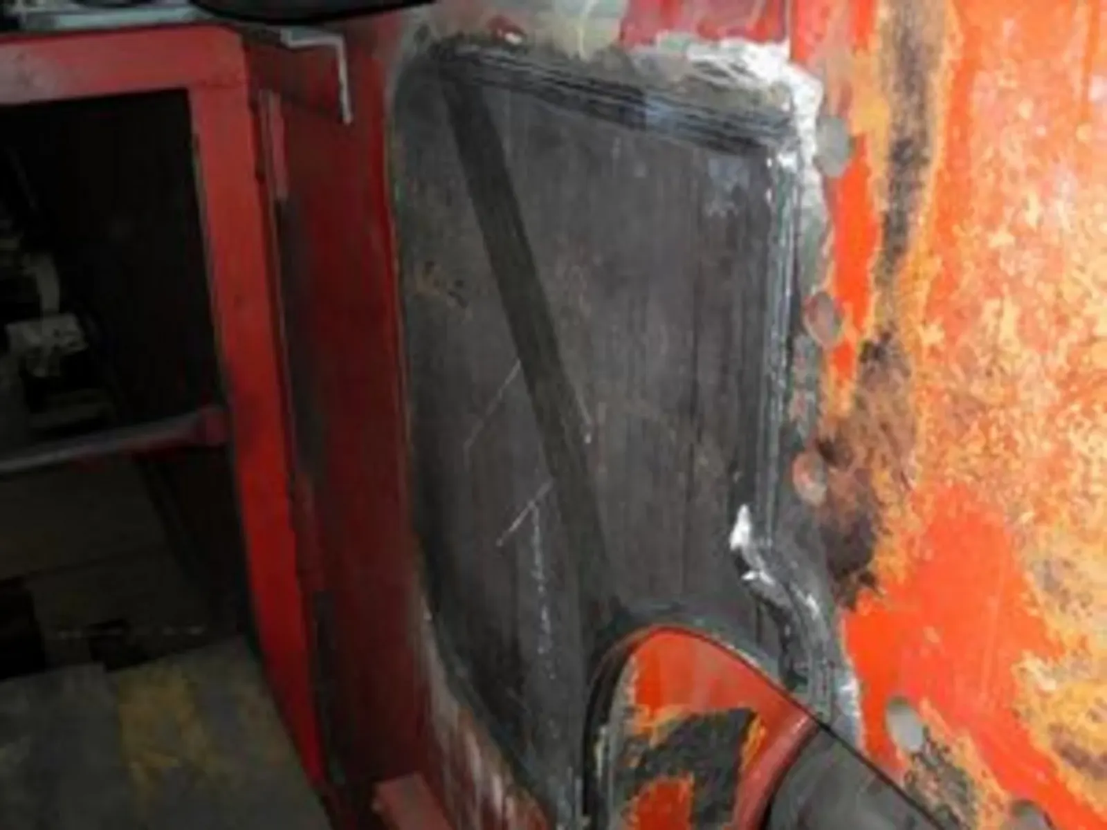Welded repair plate on a crane structure after HFMI treatment