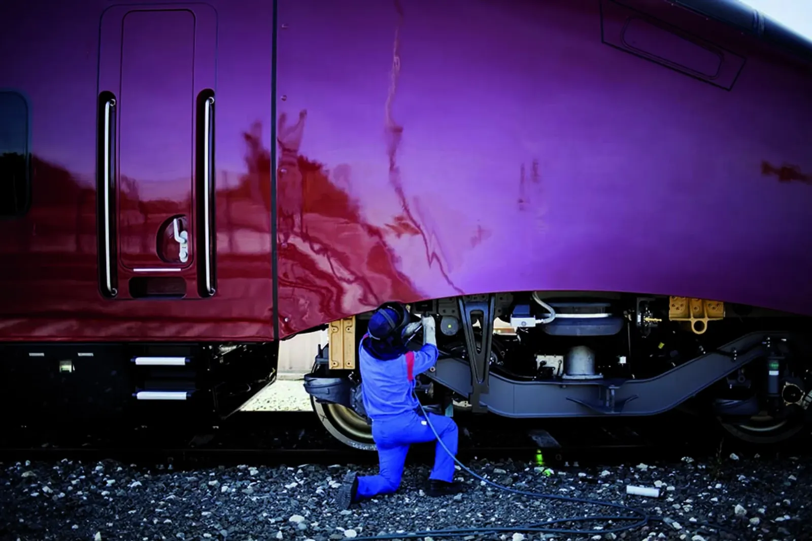 HFMI treatment of welds in the underframe of a railway vehicle
